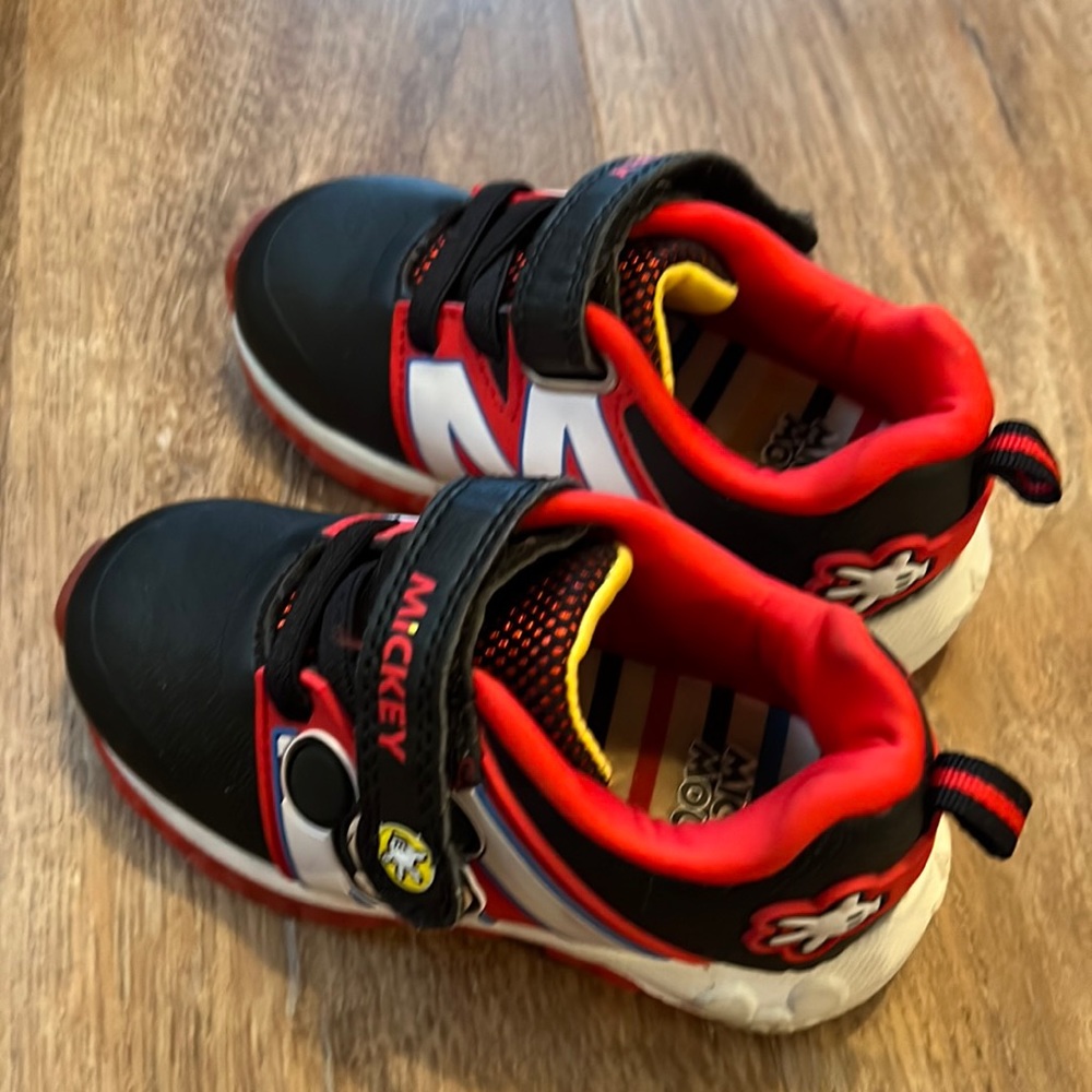 Size 8 Mickey Mouse Tennis Shoes